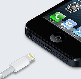 iPhone 5 Lightning Connection